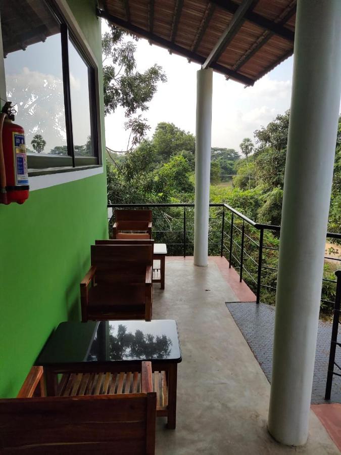 Le Tamarin Guest House Auroville Exterior foto